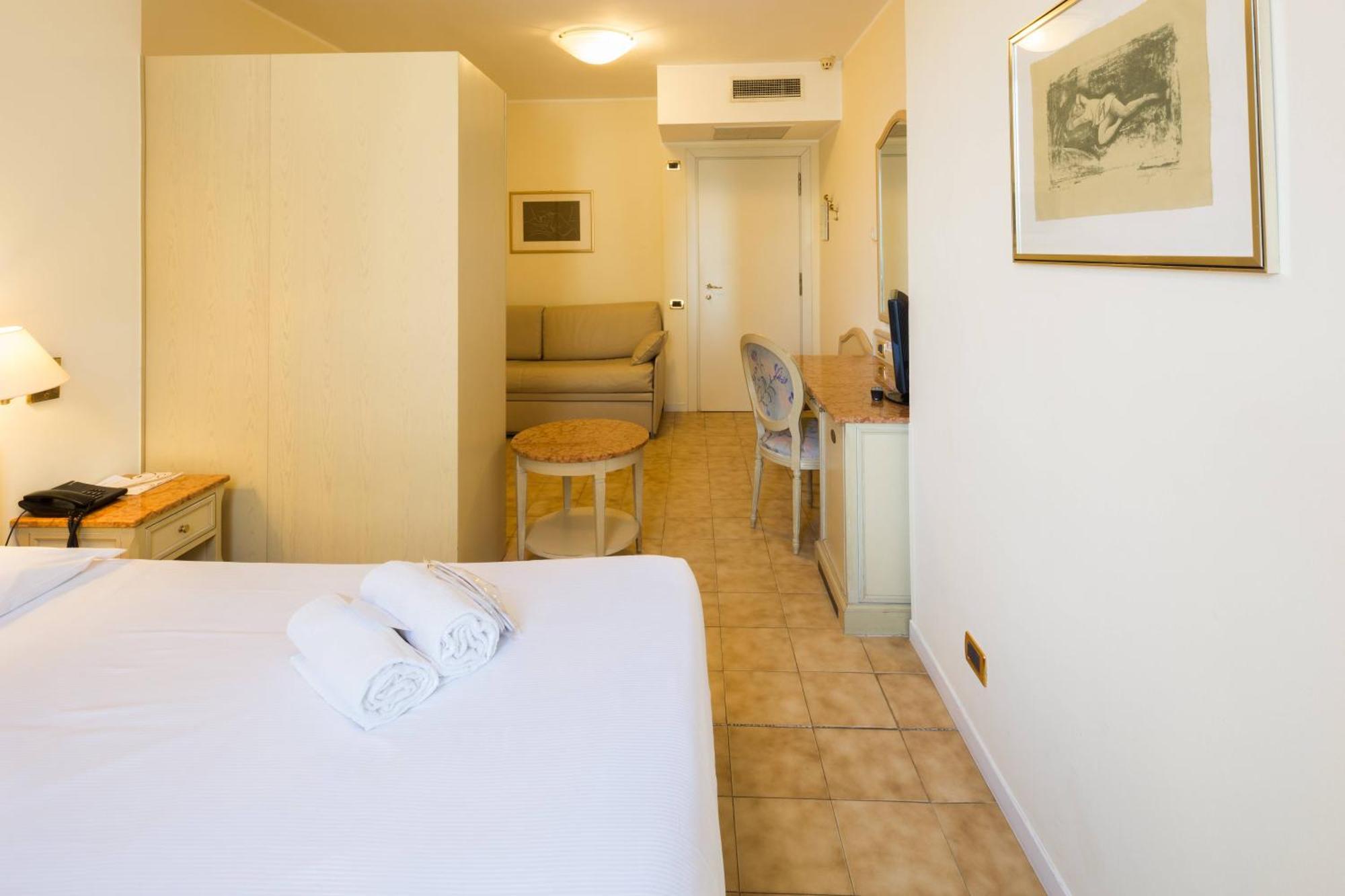 Ena Hotel อาเรนซาโน ภายนอก รูปภาพ