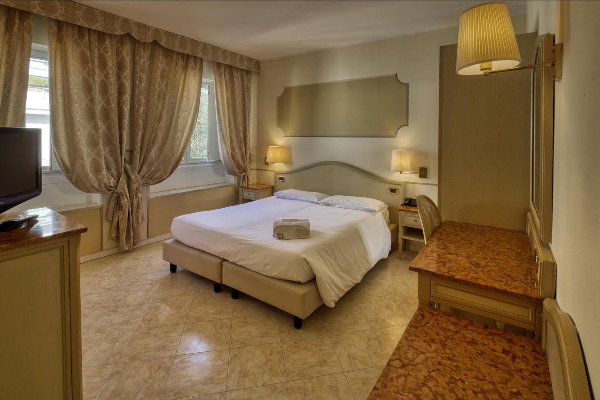 Ena Hotel อาเรนซาโน ภายนอก รูปภาพ